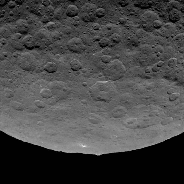 gros_plan-ceres-lumineuses