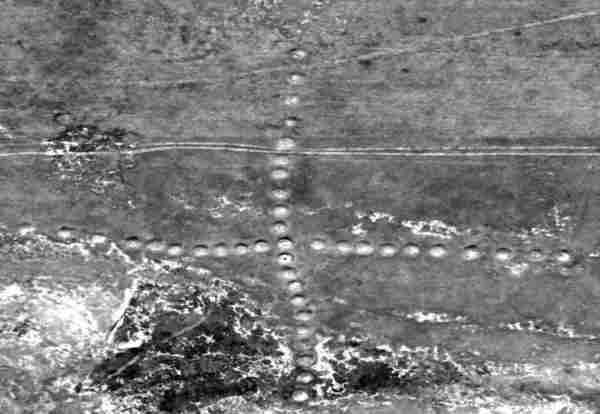 Kazakhstan-geoglyphs-cross