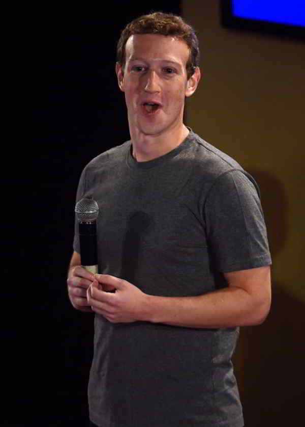 M. Zuckerberg va commencer le projet en explorant la technologie existante