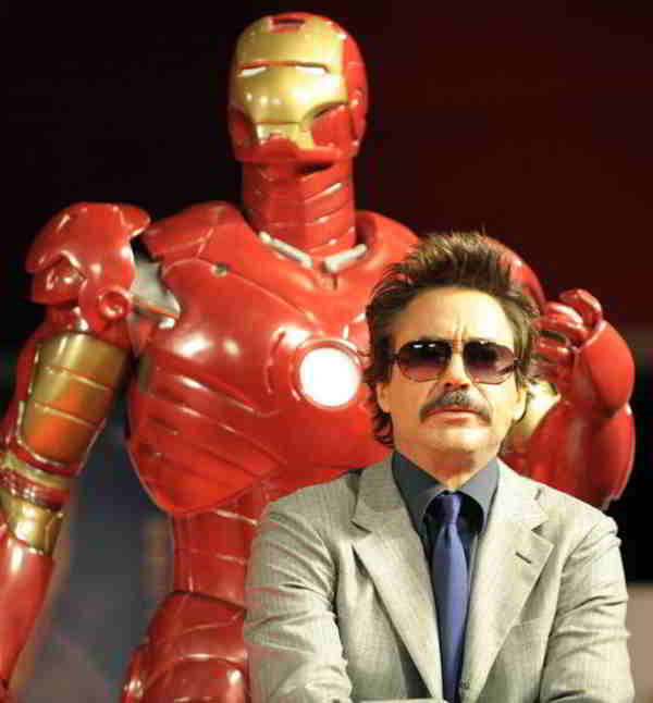Robert Downey Jr. joue le playboy philanthrope Tony Stark dans la fiction Iron Man