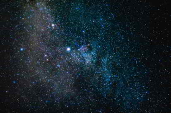 Les chercheurs ont découvert de gigantesques galaxies