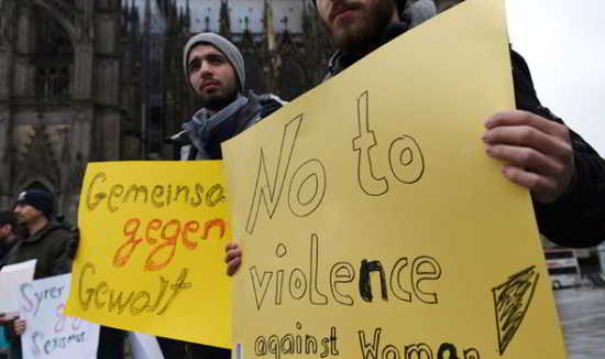 manifestants-la police-cologne-réveillon