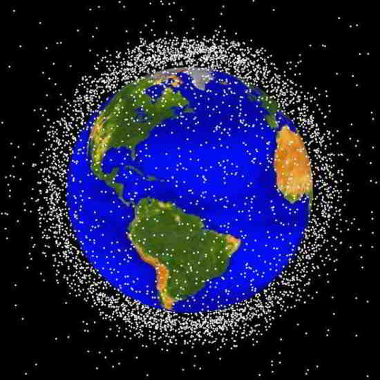 Une illustration de la Nasa des débris dans l'orbite de la Terre
