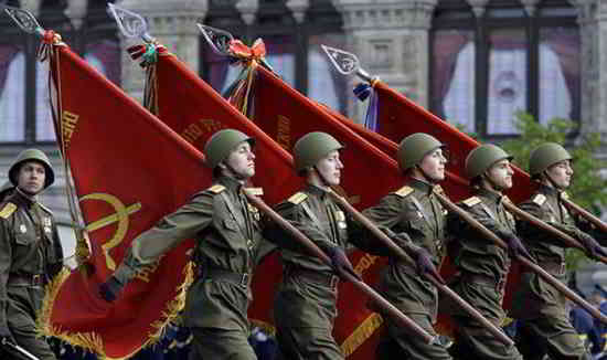 Des efforts sont faits pour établir un système plus traditionnel de la justice russe