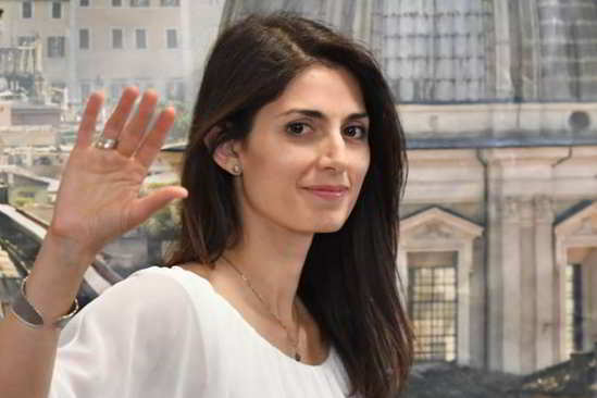 Le Mouvement des Cinq Etoiles a éclaté sur la scène politique italienne depuis 2009