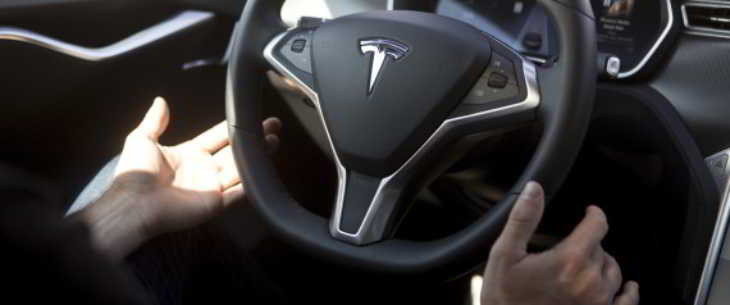 autopilot-tesla