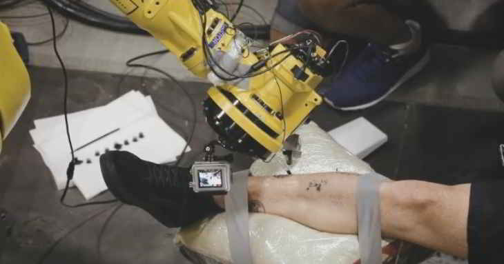robot-tatoueur