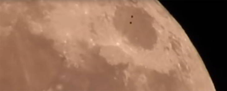 ovni devant la super Lune