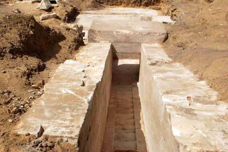 pyramide de 3 700 ans