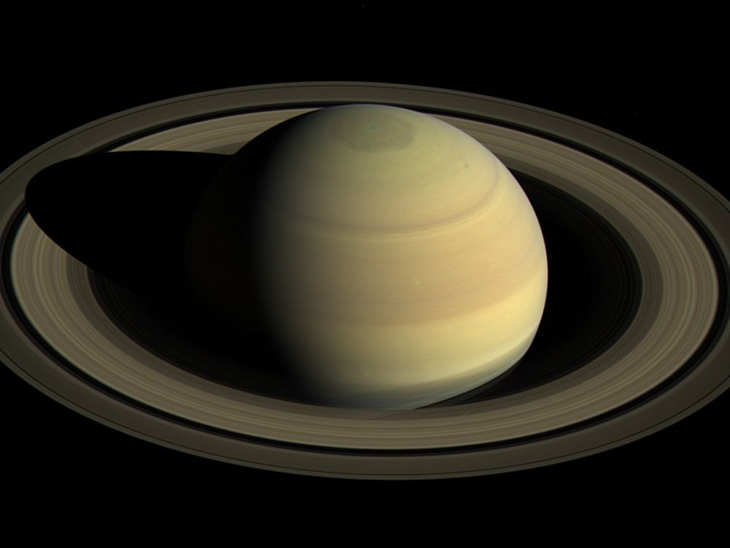 Voici les dernières images envoyées par Cassini Cassini-saturne