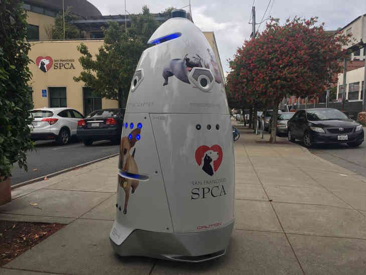 robot chasse des sans-abris