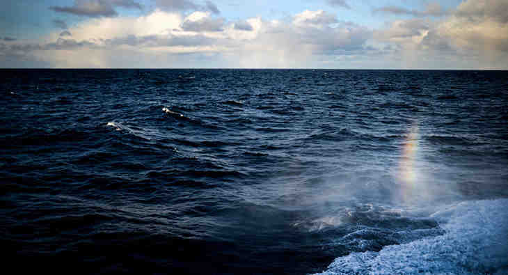 éruption sous-marine