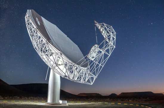 Le radiotélescope MeerKAT offre l’image la plus détaillée du centre de la Voie lactée Meerkat