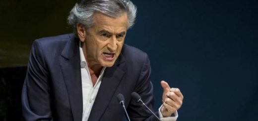 Lévy propose