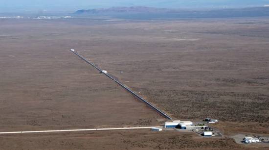détecteurs d'ondes gravitationnelles