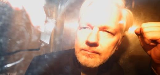 assange-prison-londres