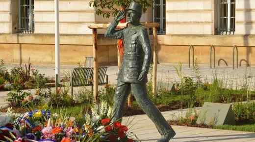 statue-de-gaulle