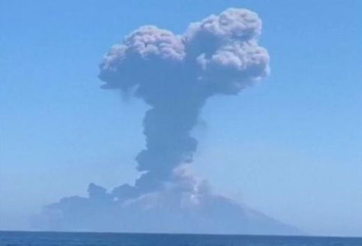 stromboli-éruption-italie