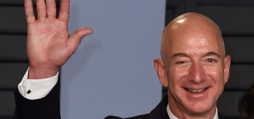 jeff-bezos-amazon-main-achat