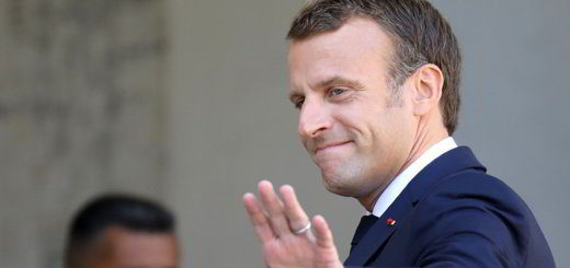 macron-immigration-lol