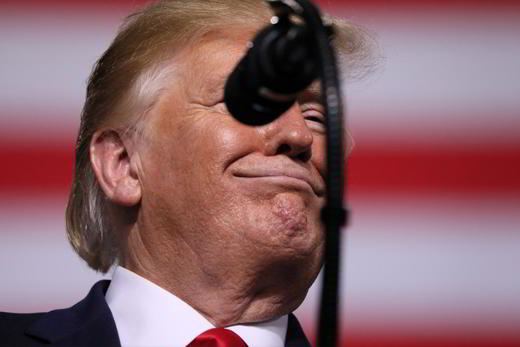 Trump-alligators-frontière