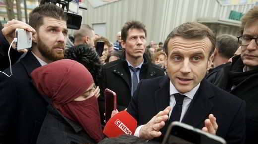 macron-voile