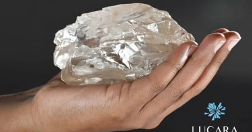diamant dans une main