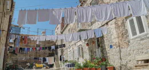 rue avec linge