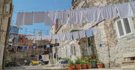 rue avec linge
